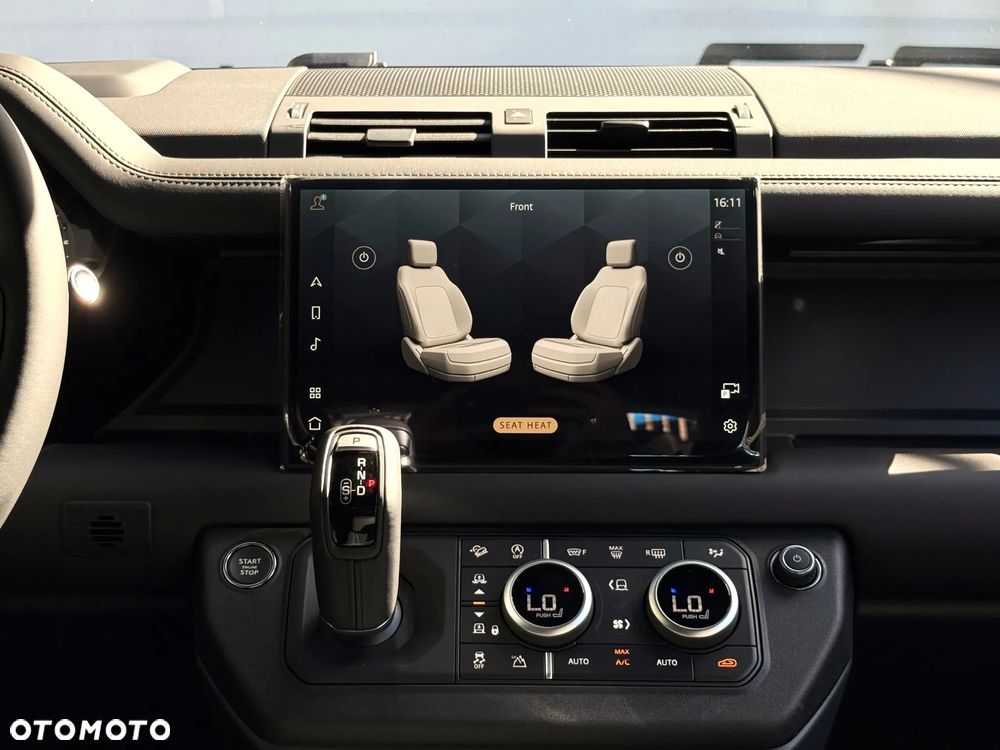 Land Rover Defender 110 D300 X-Dynamic HSE - 5