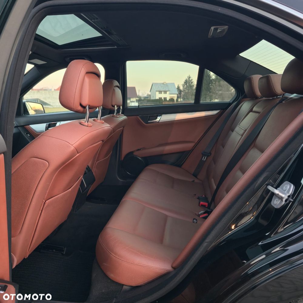 Mercedes-Benz Klasa C 180 Kompressor Automatik Avantgarde - 23