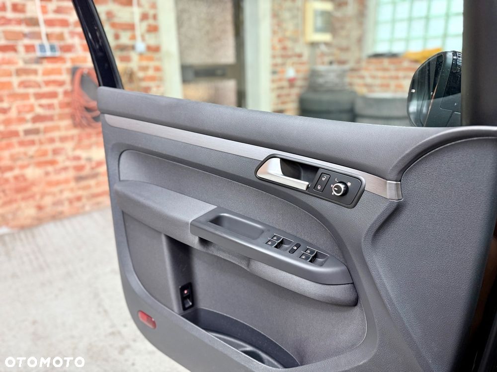 Volkswagen Touran 1.4 TSI Comfortline - 27