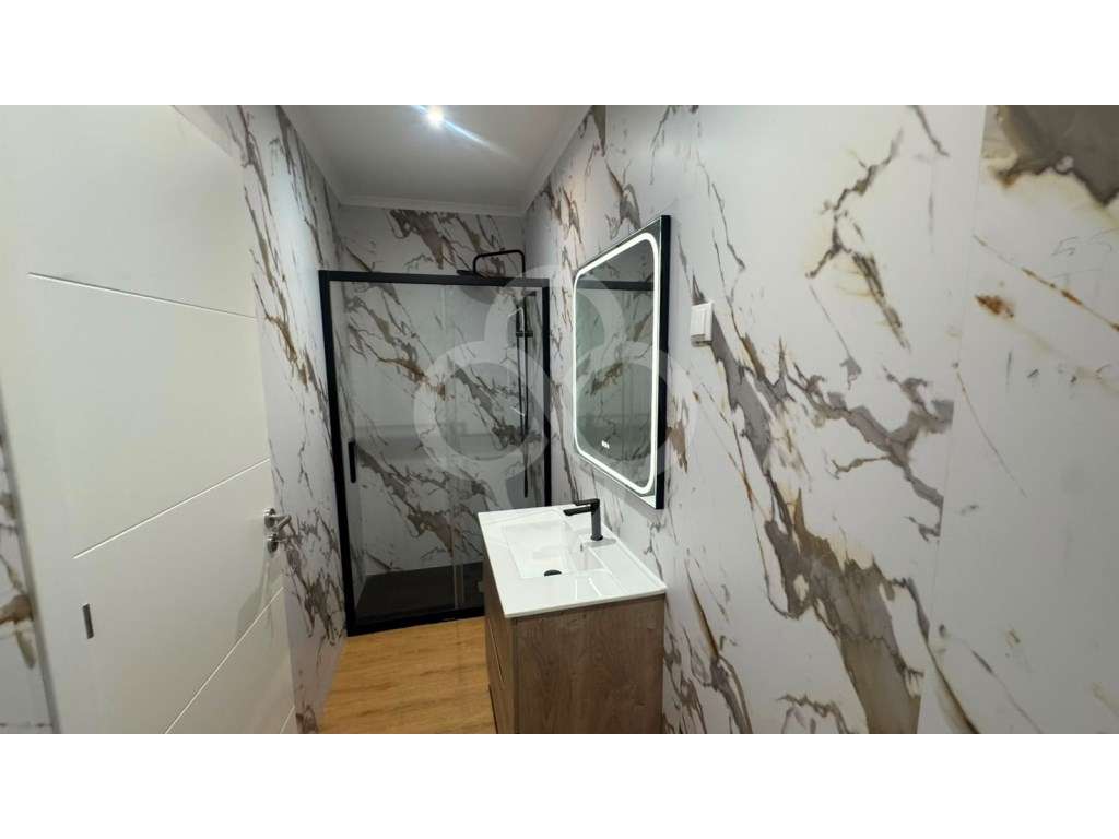 Apartamento T2 novo em Manique de Cima com espaços verdes e excelen... - Grande imagem: 3/12