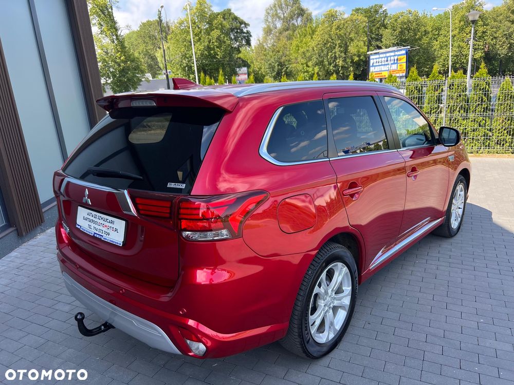 Mitsubishi Outlander 2.4 4WD Diamant - 4