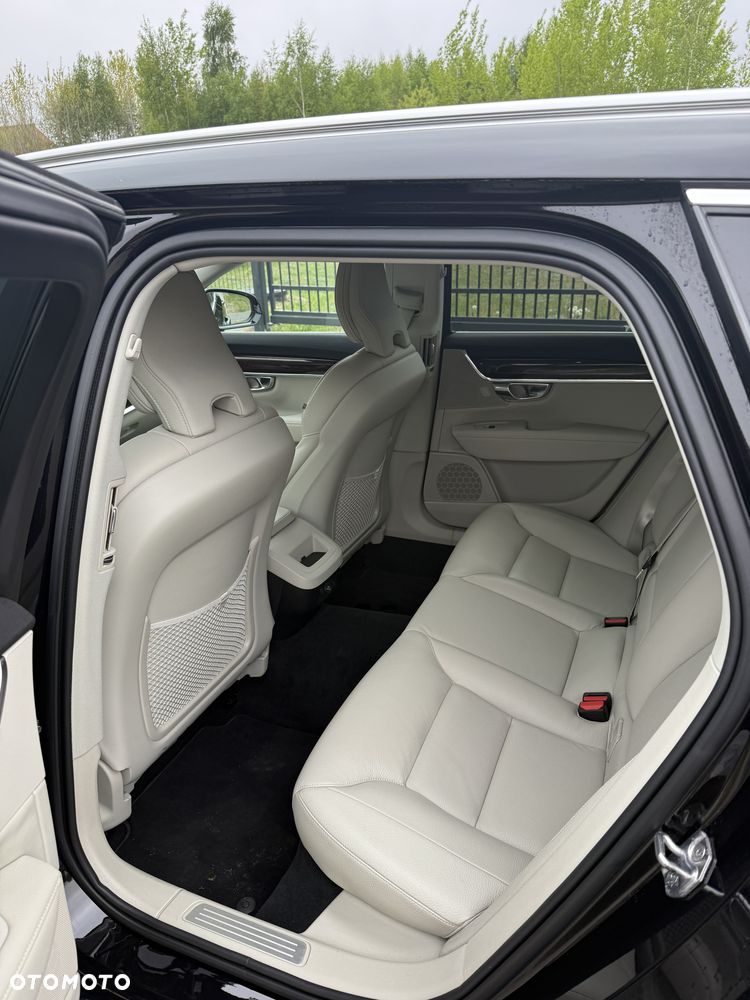 Volvo V90 D4 AWD Momentum Pro - 20