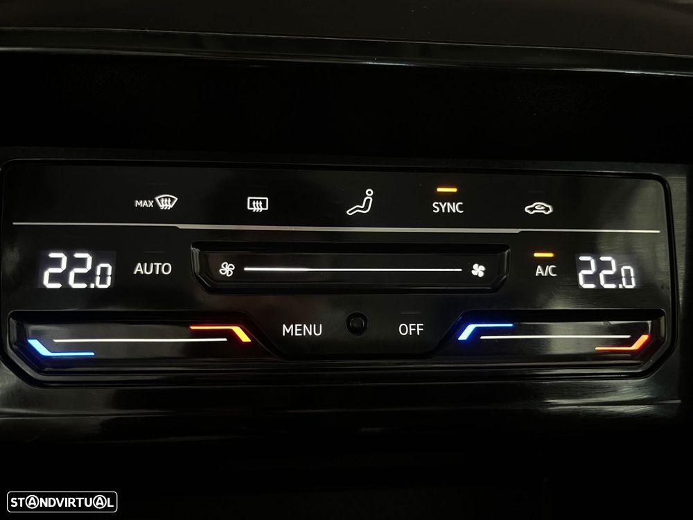 VW Passat Variant 2.0 TDI Elegance DSG - 15