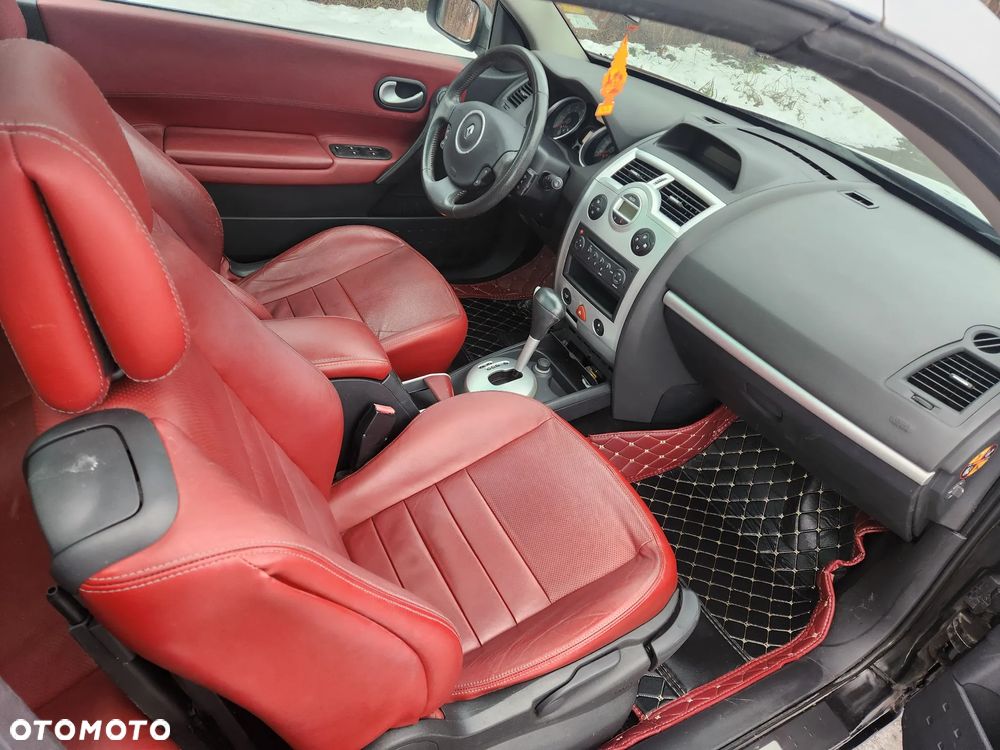 Renault Megane 2.0 Dynamique - 9