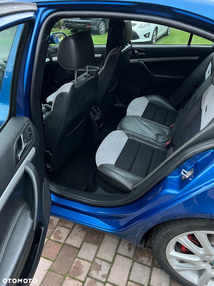 Skoda Octavia 2.0 TFSI RS - 12