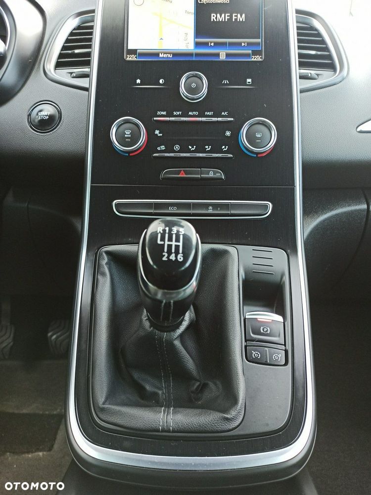 Renault Scenic BLUE dCi 120 BUSINESS EDITION - 18