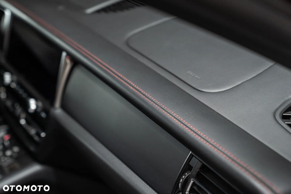 Porsche Macan Standard - 25