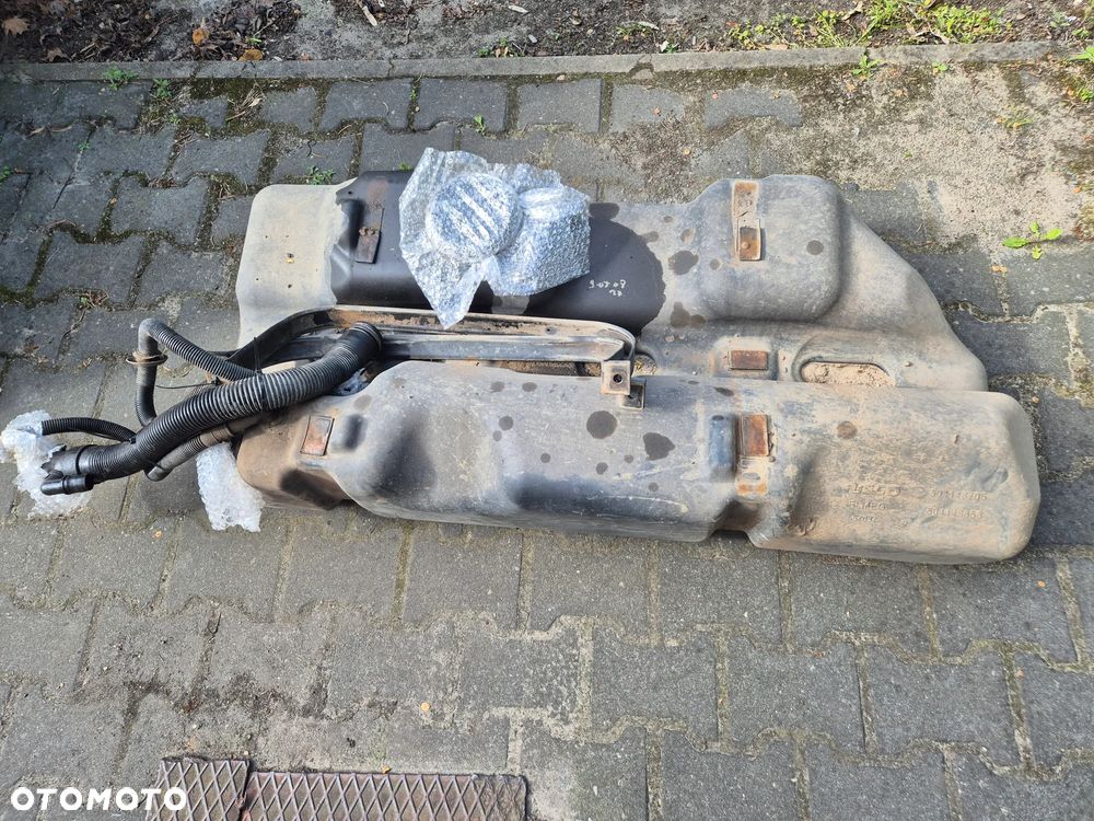 BAK ZBIORNIK IVECO DAILY 06-13r. - 1