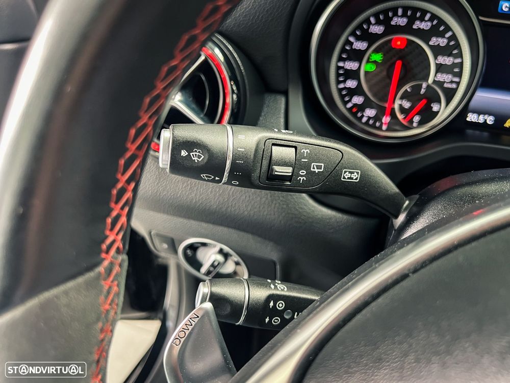 Mercedes-Benz CLA 45 AMG Shooting Brake 4-Matic - 13