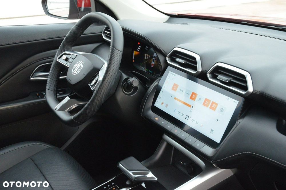 MG ZS 1.5 HEV+ Exclusive - 24