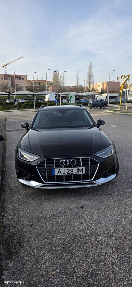 Audi A4 Allroad - 1