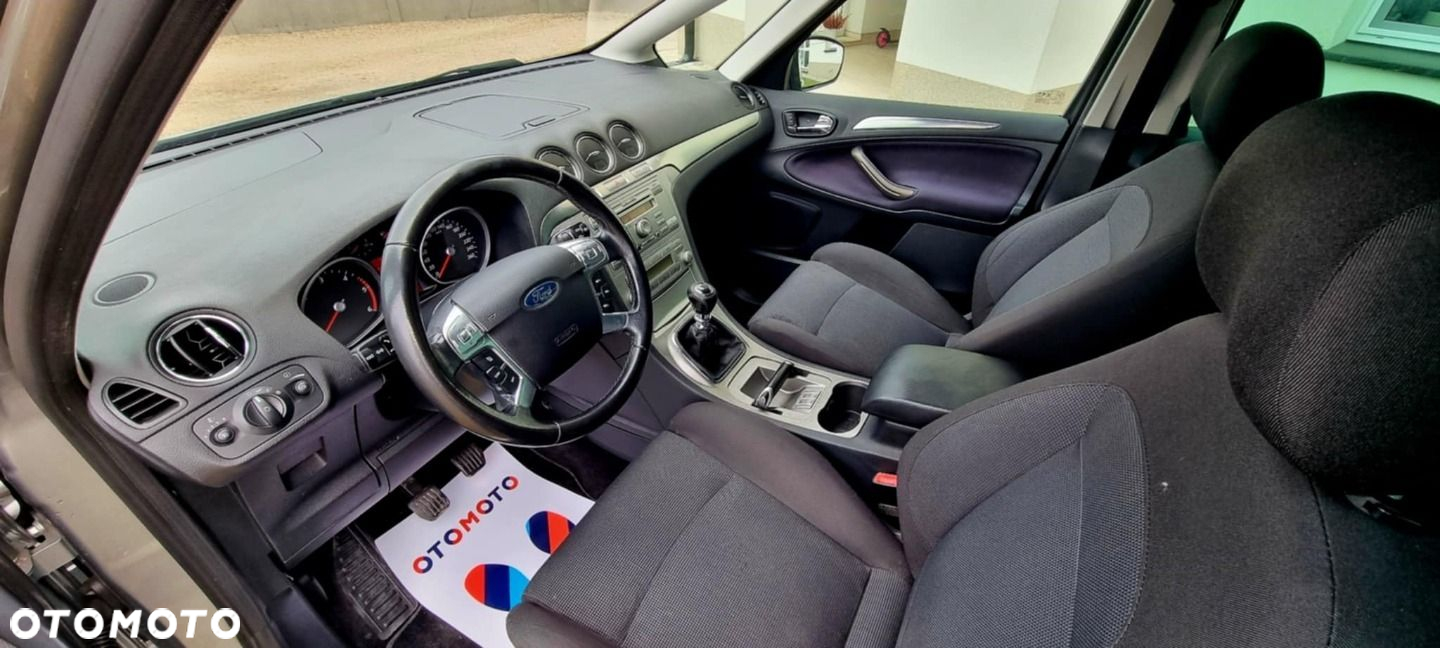Ford S-Max - 18