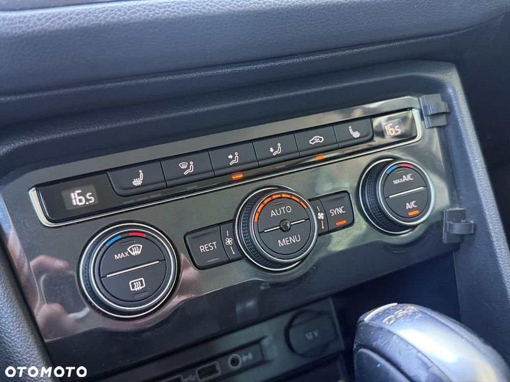 Volkswagen Tiguan - 22