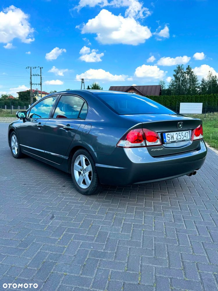 Honda Civic 1.8 Executive - 4