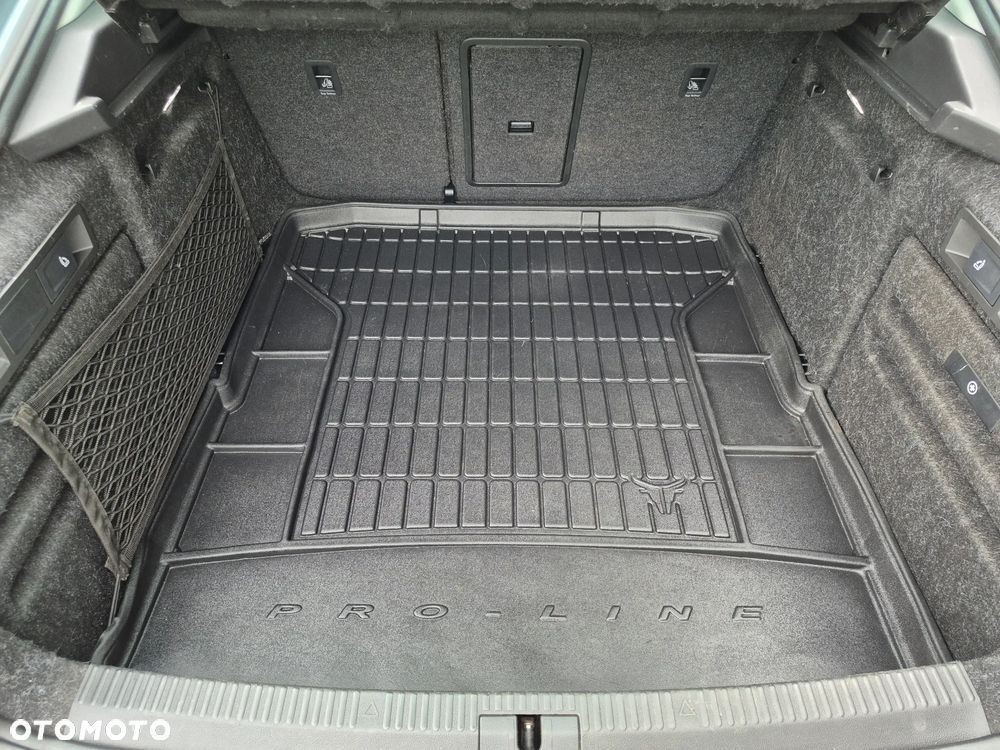 Skoda Superb 2.0 TDI SCR Style DSG - 8