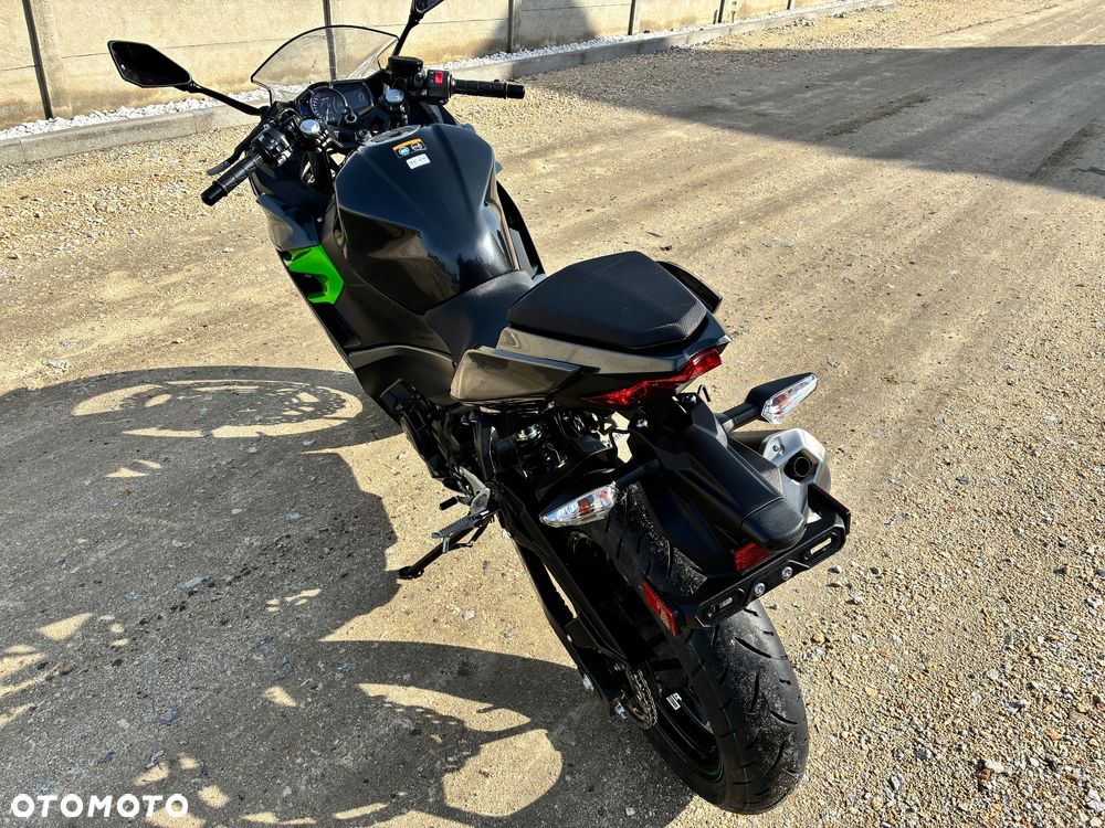 Kawasaki Ninja 400 - 6
