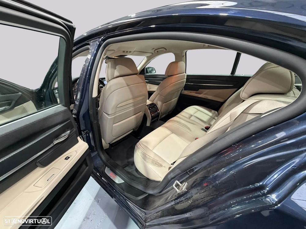 BMW 740 — fotografia 19