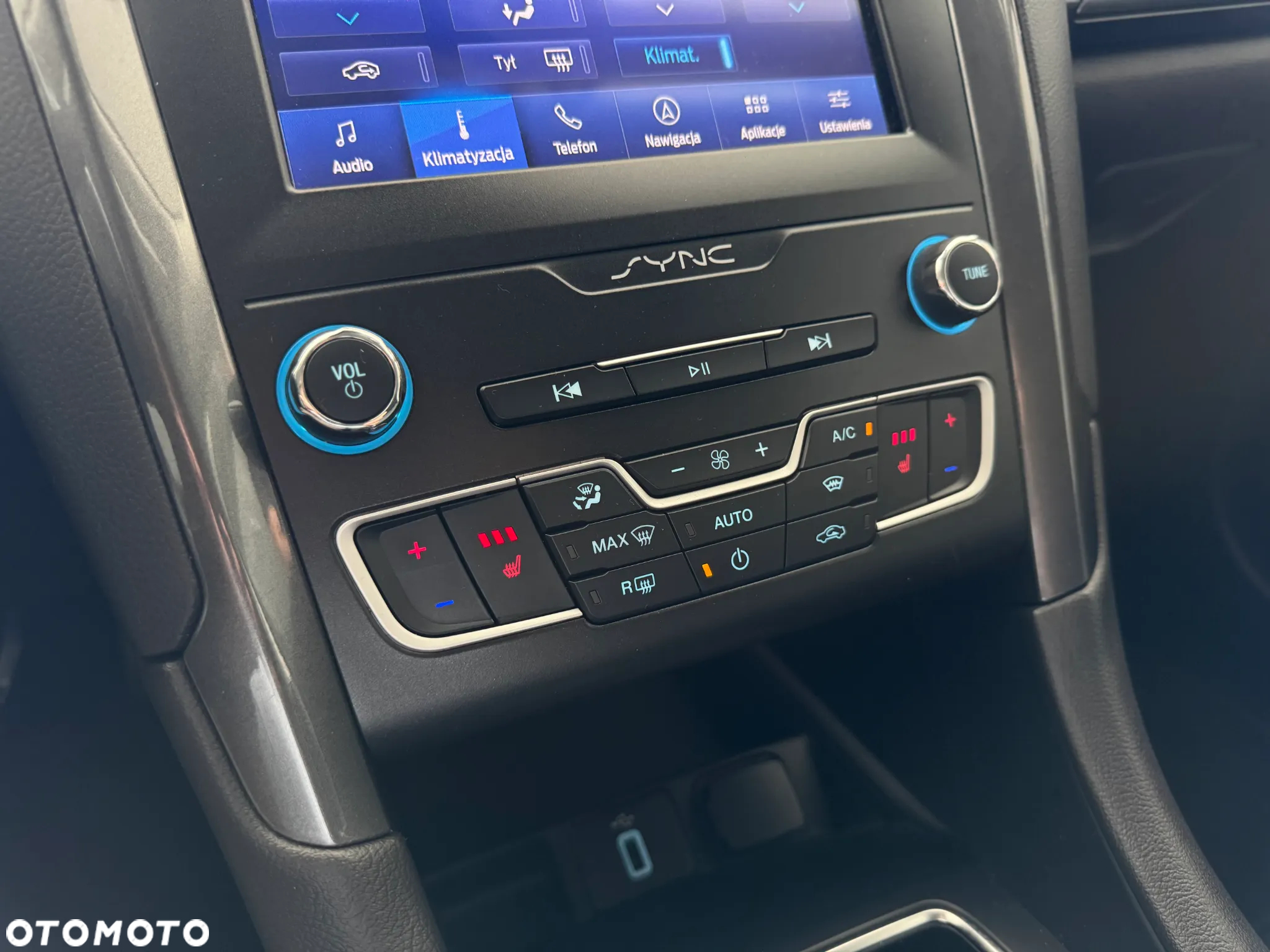 Ford Mondeo 2.0 EcoBlue Titanium - 32