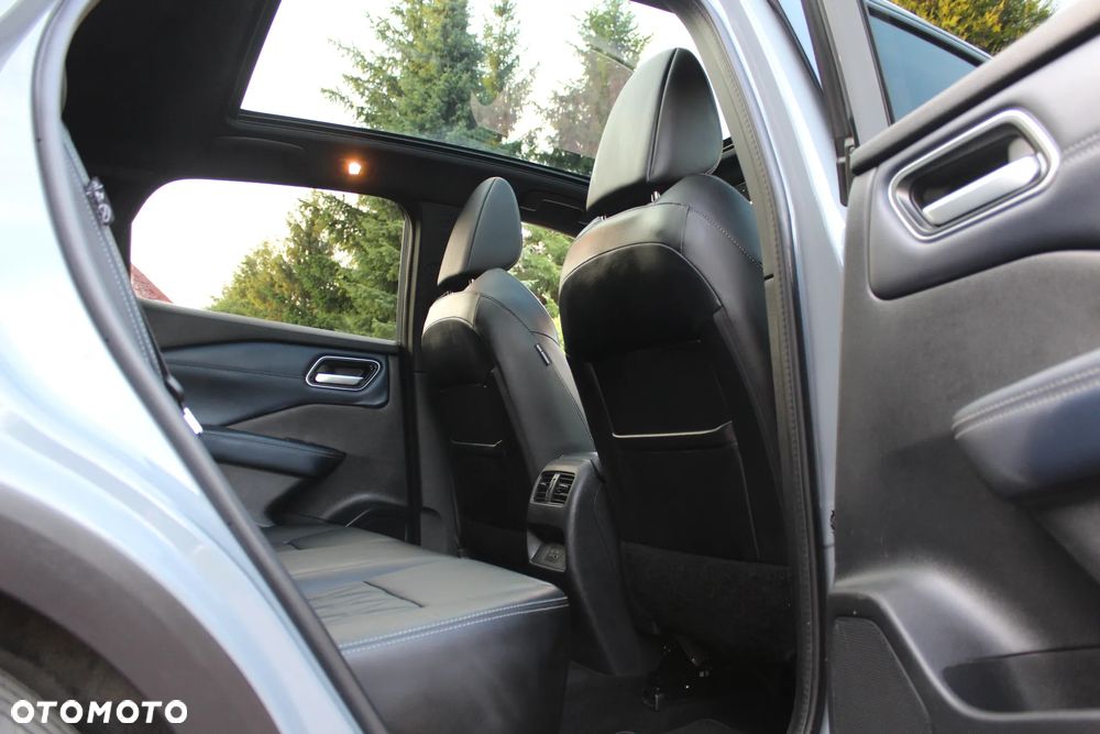Nissan Qashqai 1.3 DIG-T MHEV Premiere Edition Xtronic - 19