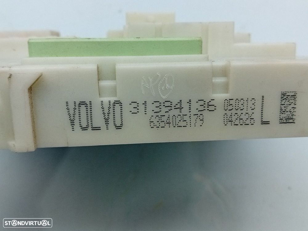 Caixa fusíveis / SAM / BSI VOLVO V40 Hatchback - 4