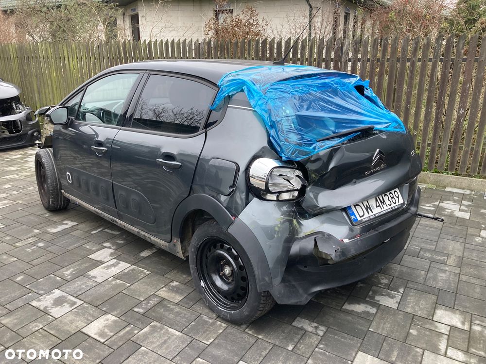 Citroën C3 1.2 PureTech Shine - 2