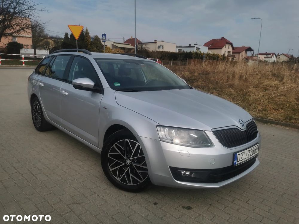 Skoda Octavia 2.0 TDI Premium Edition - 2