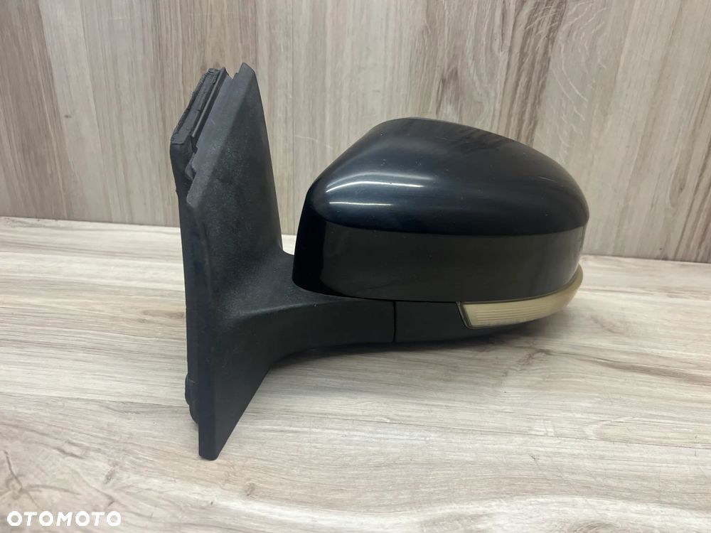 LUSTERKO LEWE FORD FOCUS MK3 6PIN - 3