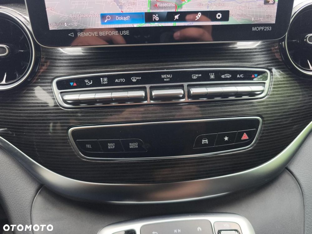 Mercedes-Benz Klasa V - 20