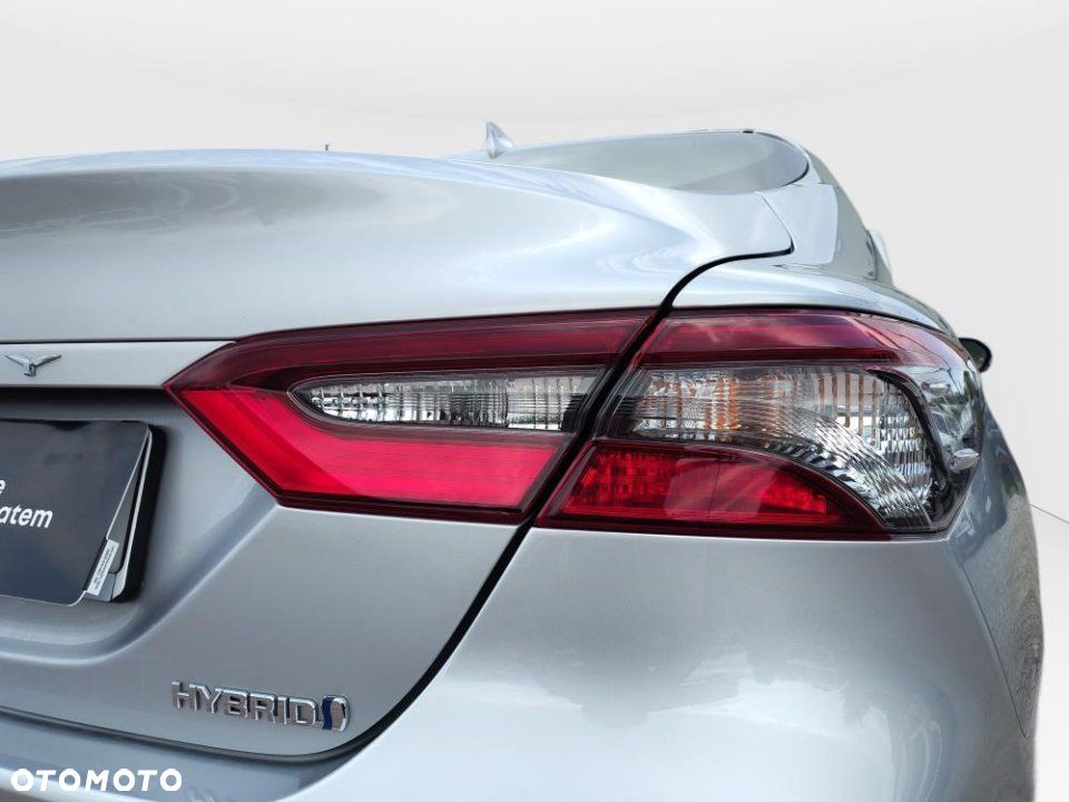 Toyota Camry - 9