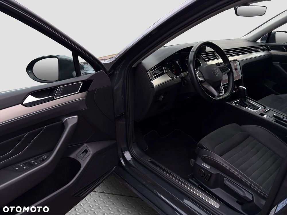 Volkswagen Passat 2.0 TSI Elegance DSG - 30
