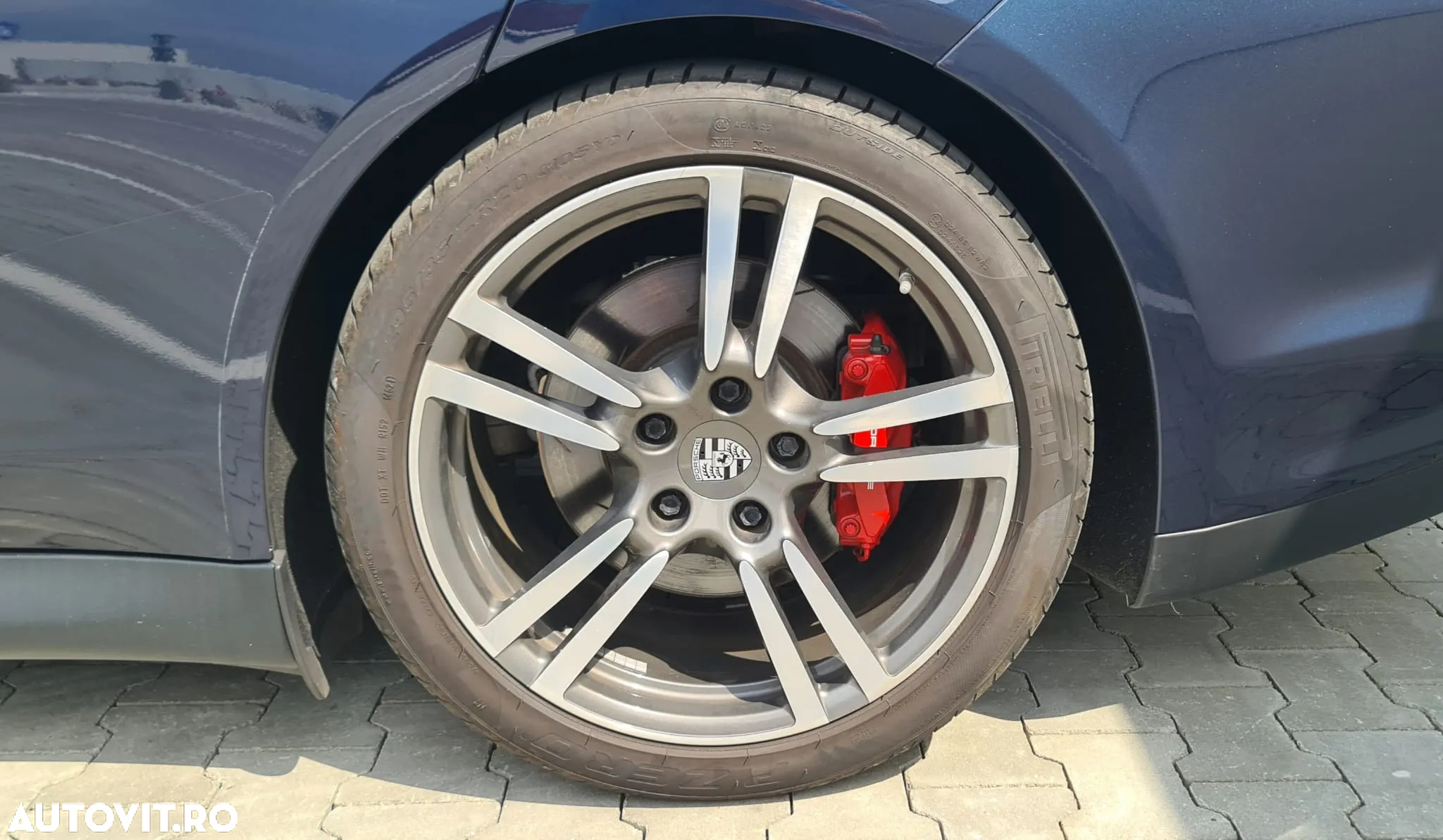 Porsche Panamera GTS PDK - 14