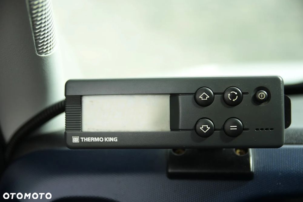 Iveco DAILY 35-150 * 3.0 Diesel 150KM * CHŁODNIA THERMO KING V500 * SUPER STAN! - 26