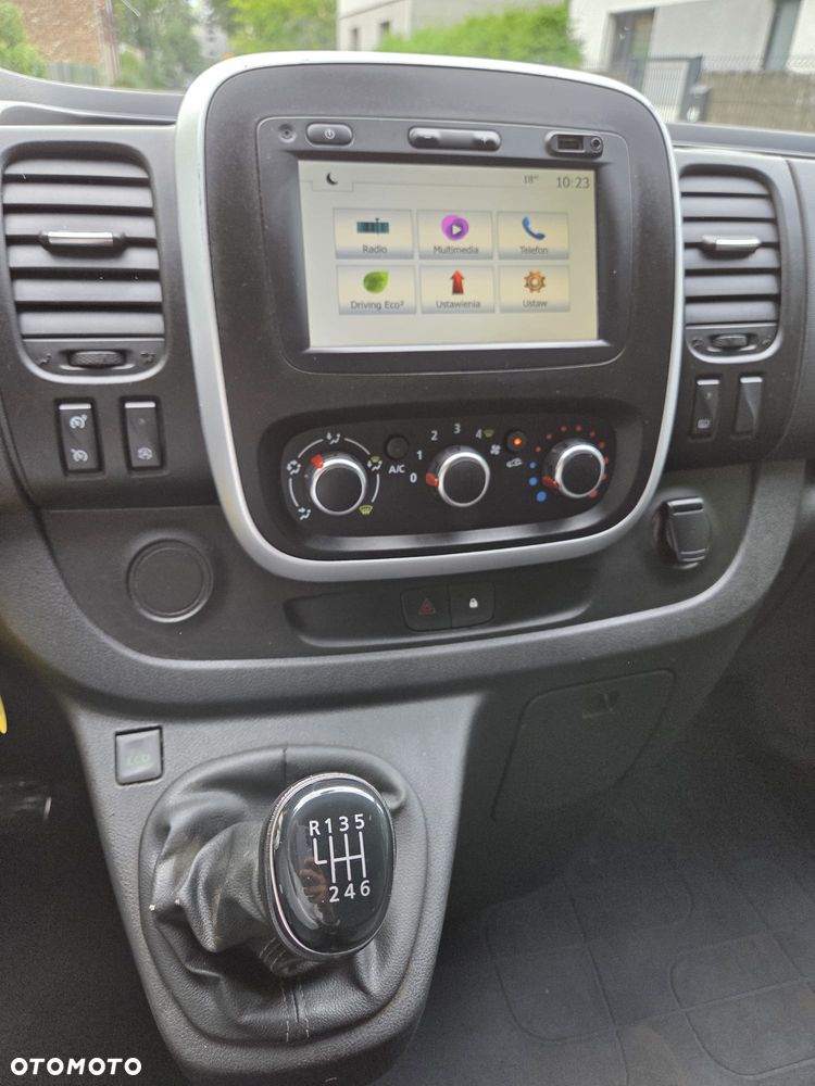 Renault Trafic - 13