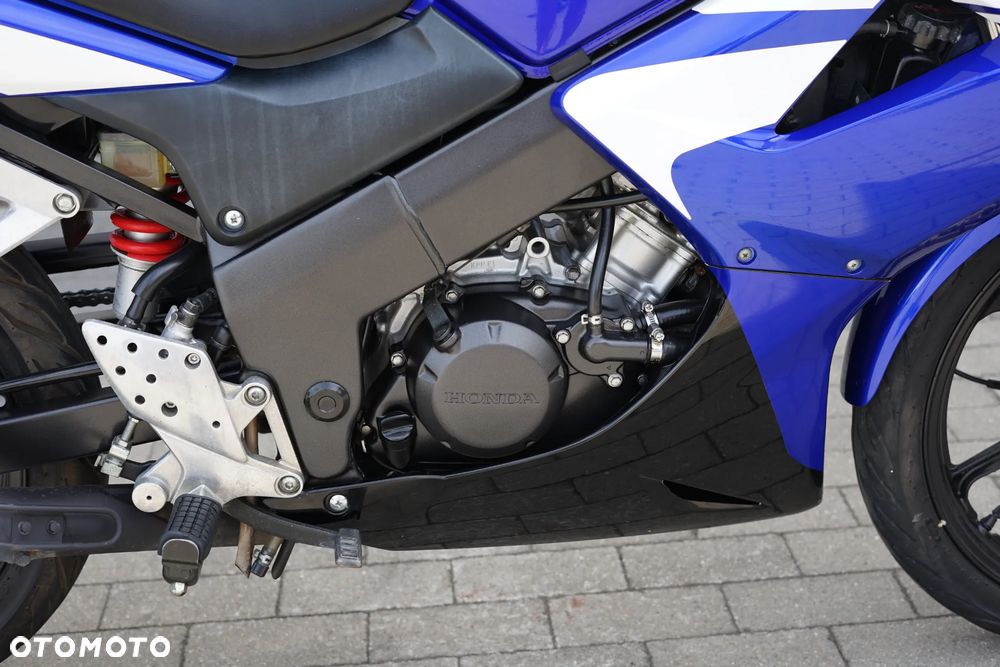 Honda CBR - 12