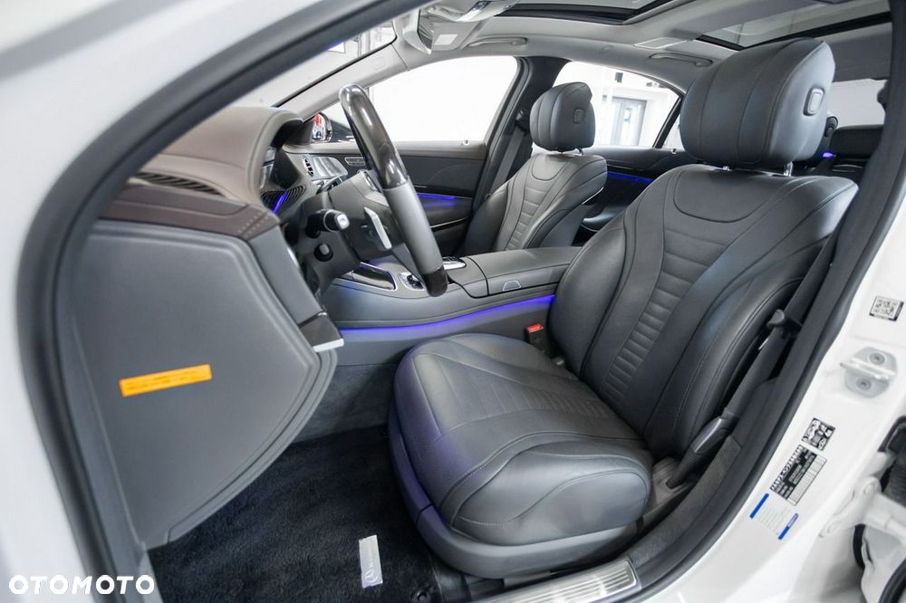 Mercedes-Benz Klasa S 560 4-Matic L 9G-TRONIC - 23