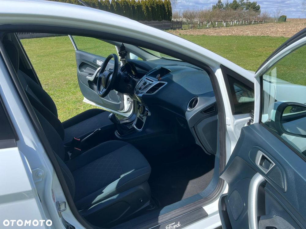 Ford Fiesta 1.25 Champions Edition - 6