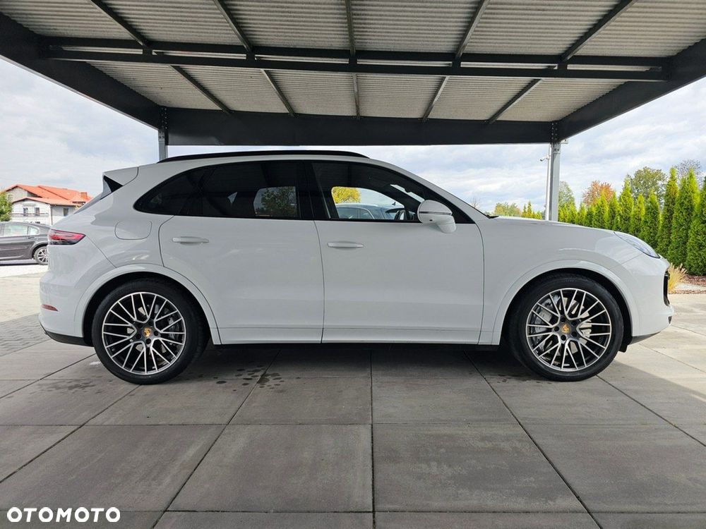 Porsche Cayenne - 11