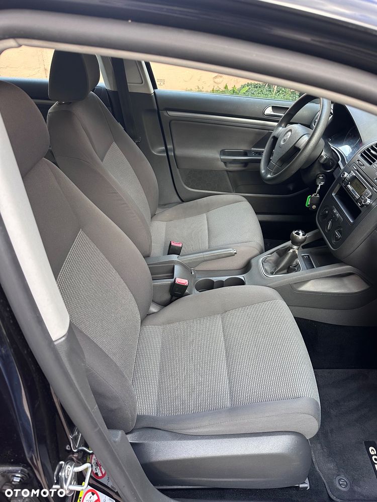 Volkswagen Golf 1.9 TDI DPF Trendline - 27