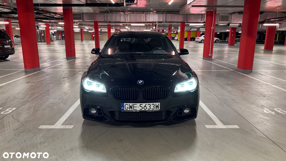 BMW Seria 5 550i xDrive - 3