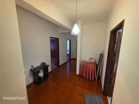 Oportunidade na Covilhã: T3 no Sineiro a 100m da FCSH-UBI - Grande imagem: 2/12