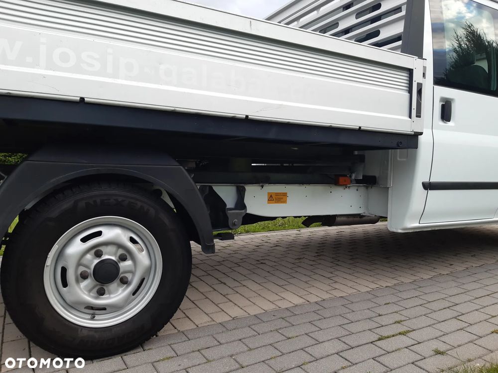 Ford Transit - 12