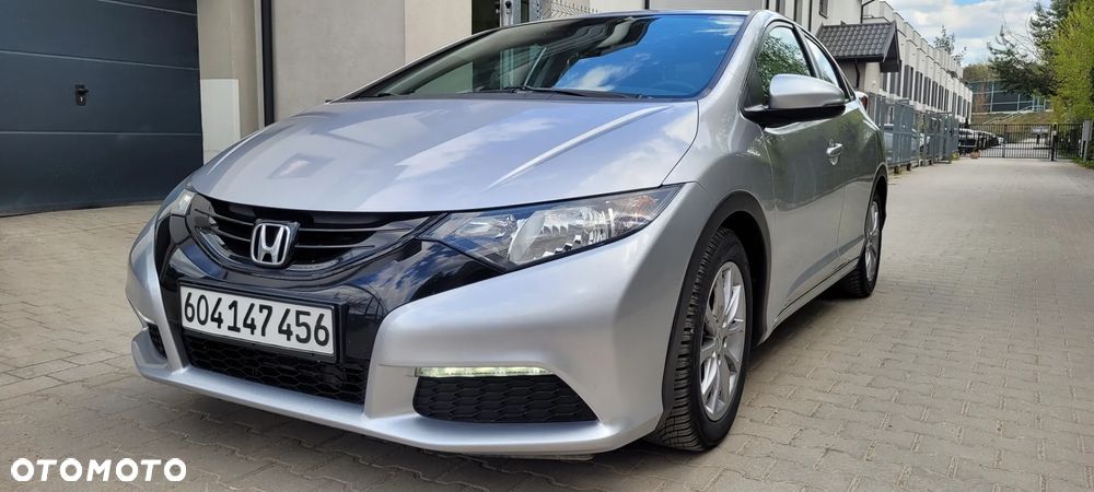 Honda Civic 1.8 Executive Navi - 2