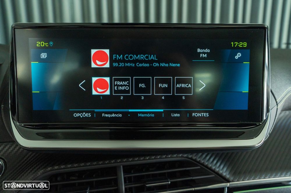 Peugeot e-2008 50 kWh GT Pack - 19