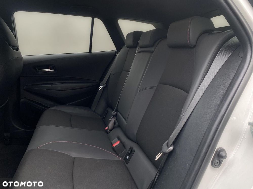 Toyota Corolla 2.0 Hybrid GR Sport Dynamic - 16