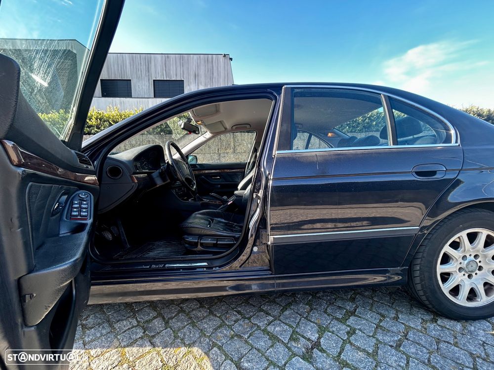 BMW 528 i - 5