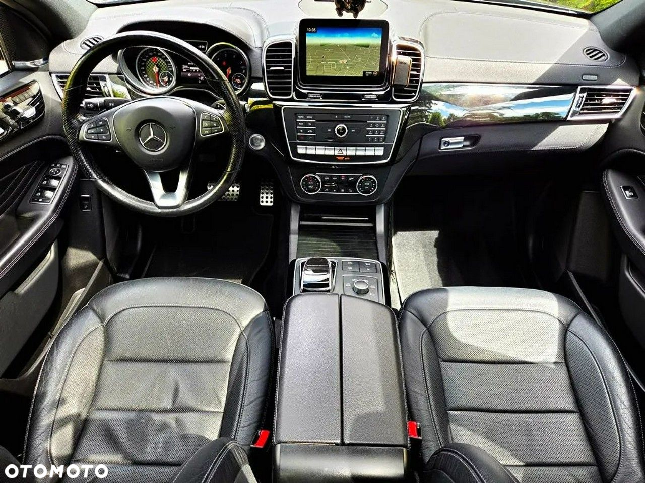 Mercedes-Benz GLE - 11