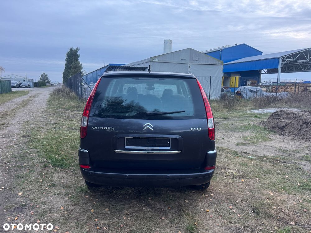 Citroën C8 2.0 16V Confort - 8