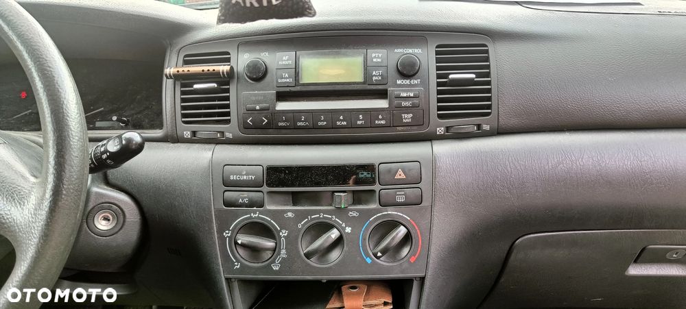 Toyota Corolla 1.4 VVT-i Base - 10