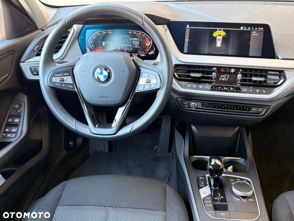 BMW Seria 1 118i Advantage - 19