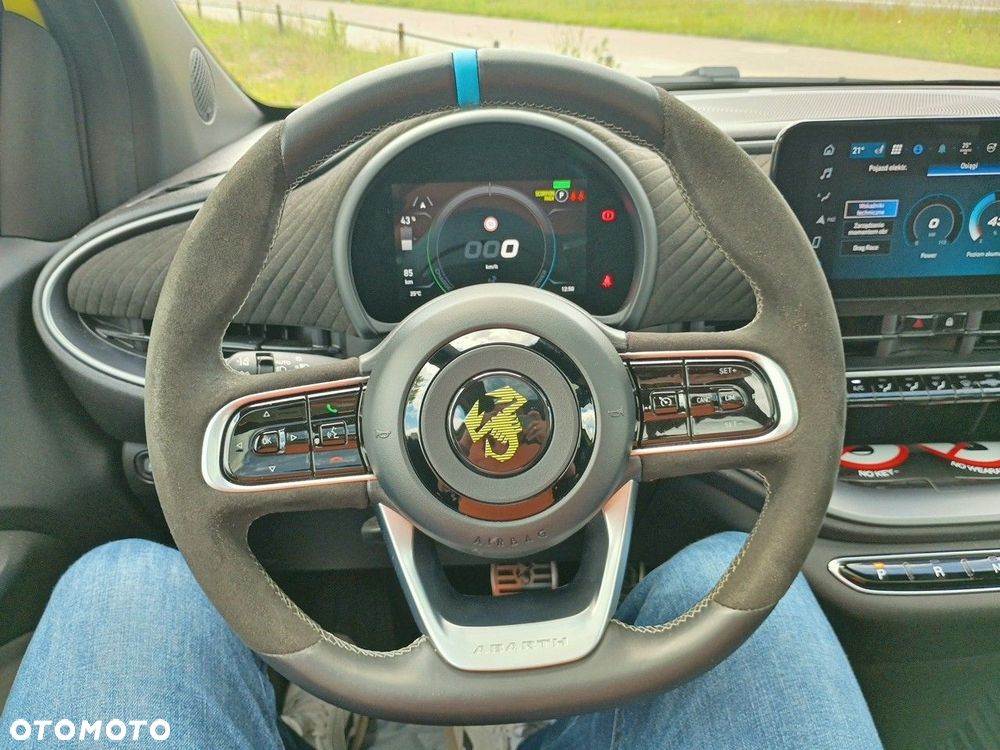 Abarth 500e 37.8kWh Turismo - 24